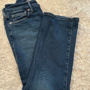 EUC Good American Straight Leg Stretch Jeans Size 6/28